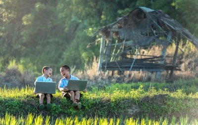 中小企業のシステム開発のもう一つの解決策、「内製化」を支援します！