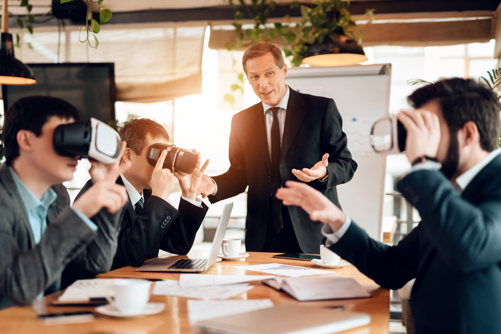 「VR(バーチャルリアリティ)会議」のメリットとは | ネットワーク